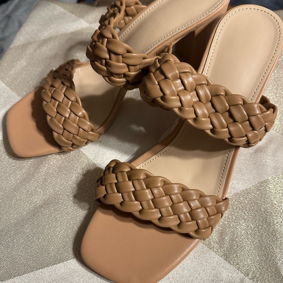 N.N.G Women Heel sandals Braided Leather Strappy sandals 2" Cream - Picture 5 of 6